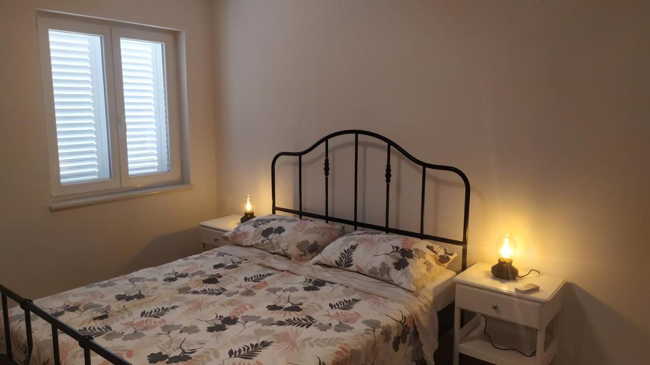 Apartment Ive Krk Town Bagian luar foto