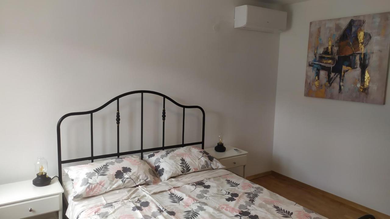 Apartment Ive Krk Town Bagian luar foto