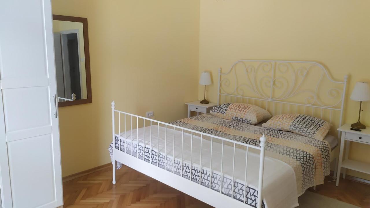 Apartment Ive Krk Town Bagian luar foto
